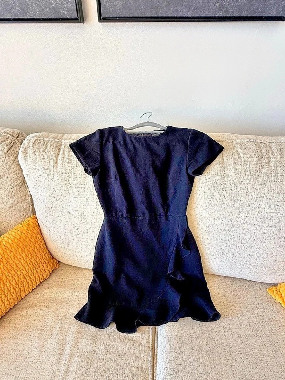Club Mónaco Black Mini Dress Size 00 Like New